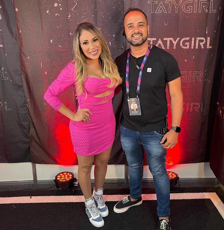 Neto Lucena Bate Recorde Em Show, Durante Festa Na Casa De Um Dos Produtores Do Cantor Wesley Safadão